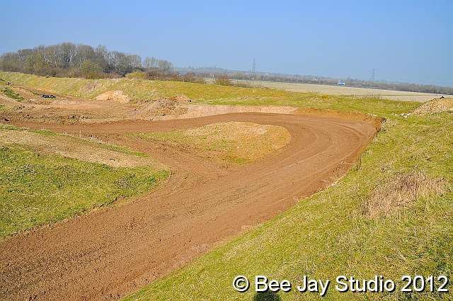 Dunstable Motocross Motopark, click to close